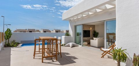 Villa en venta en Los Alcázares