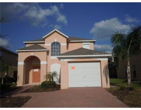 Bank owned 4 bed/ 3 bath home in the peaceful Golf community - Southern Dunes.  Southern Dunes is the most challenging and dramatic golf course in all of Southern Florida. Sprawling over a 7,200 yard hillside with 100ft of elevation changes and massi...