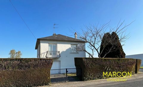 MARCON IMMOBILIER - CREUSE EN LIMOUSIN - REF 87927 - LA SOUTERRAINE - Marcon Immobilier offers you in exclusivity this house located a few meters from shops and services. It was built in the 60s, all on a plot of just over 500 m² fully enclosed. The ...