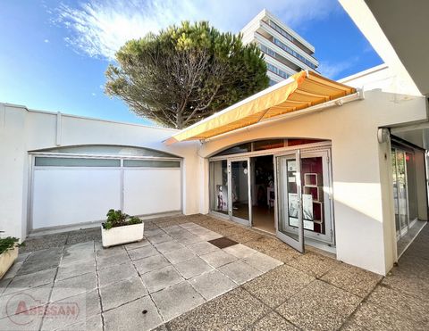 Herault (34), Exclusivity for sale at La Grande Motte, commercial walls, and right to lease of 50m², and enjoyment of an exterior of 25m², with as current activity, a beauty institute, sold fully equipped, with equipment. Reception room of almost 32m...
