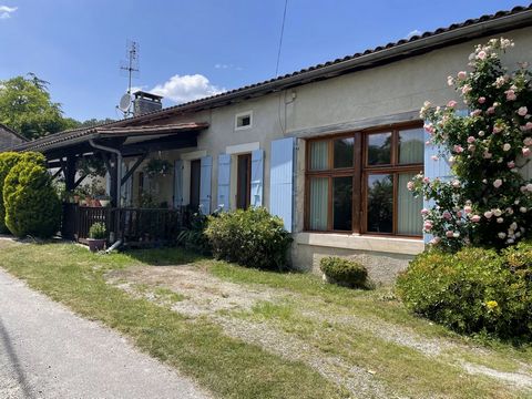 Set in an elevated position, surrounded by lovely countryside, this property is superbly located near to a popular riverside village and also the lovely 'Village de France' of Aubeterre sur Dronne. Recently renovated, the interior is light and airy a...