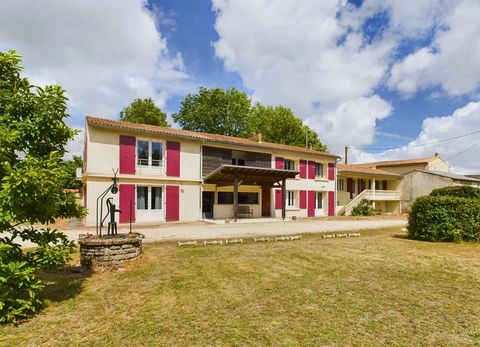 EXCLUSIVE TO BEAUX VILLAGES! This 4/5 bedroom charentaise village house is built on a grand scale with large reception rooms, a master bedroom suite with balcony and just over a hectare of enclosed grounds with in-ground pool. Originally built betwee...