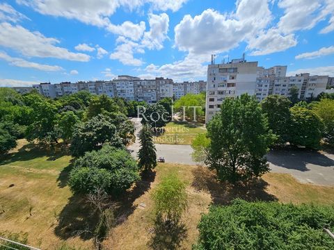 'RockIT Properties' is pleased to present to you a three-room apartment with a great location in the Musagenitsa district, 6-7 minutes walk from the 'GM Dimitrov' metro station. The apartment is in the middle of the building, located on the 6th of 8 ...
