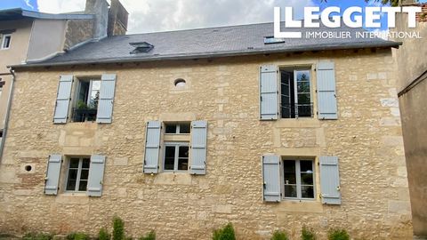 A23286TYS24 - Split level 3 bedroom 2 bathroom property located in the heart of Montignac Lascaux; home to the Unesco world heritage site, Lascaux caves ancient parietal wall paintings. This apartment is not only well placed, all day to day amenities...