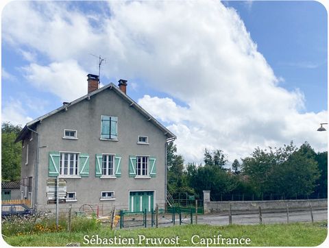 Dpt Dordogne (24), à vendre SAINT PARDOUX LA RIVIERE maison P7 de 185 m² - Terrain de 450,00 m² - 4 chambres