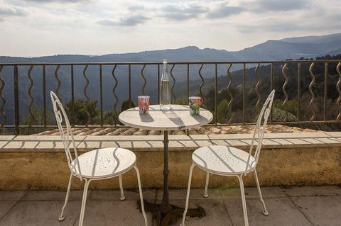 Summary With panoramic views towards the sea and quietly located within a short distance from the village, this provencal house has recently been totally renovated with underfloor heating, air conditioning, double glazing etc. With a total spacious l...