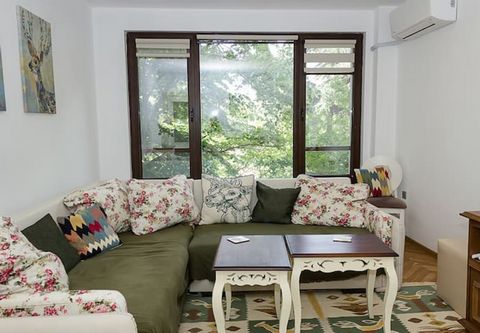 Welcome to our charming 1BD flat located in the beautiful Chayka neighborhood of Varna, just a stone's throw away from the renowned Sea Garden. This peaceful apart provides a comfortable and convenient stay for solo travelers, couples, or small famil...