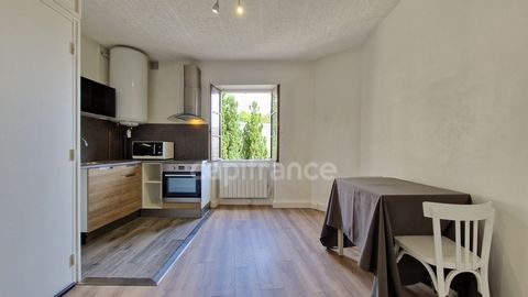 Dpt Essonne (91), à vendre ETAMPES appartement 3 pièces de 49,06 m² au cur de ville d'ETAMPES dans une toute petites copropriété