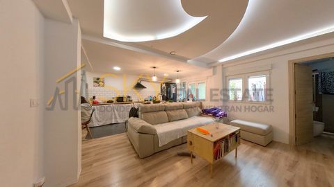 At Sky Real Estate, we are delighted to present you with a unique opportunity in La Pobla de Farnals, Valencia. This charming completely renovated apartment of 69 square meters offers a perfect combination of comfort and style in a prime location. Le...