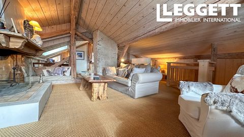 A28233SM73 - This fantastic 168m2 property is incredibly rare to the market and exclusive to Leggett Immobilier. This authentic village house in the centre of this beautiful village of Le Praz, Courchevel comprises: -Ground floor: A reception room an...