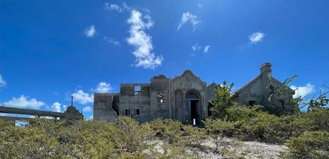 Caribbean Castle. Sitting high on the hilltop of upper Breezy Brae, Wellington House is a 5,000 square foot, 6 bedroom monumental villa with 360 D views of Grand Turk and its stunning, turquoise ocean. The massive, solid concrete, lower level great r...