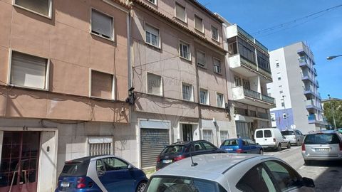 Description This charming 3-room apartment for sale with 74m². Upon entering you are greeted by a spacious hall. Cozy room, and well lit. Adjoining kitchen is fully remodeled with ample storage space. The bathroom has also been completely renovated. ...