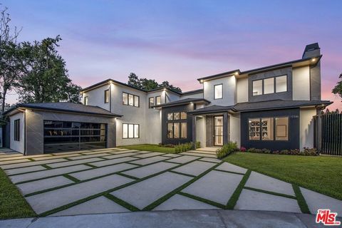 Introducing an exquisite new residence nestled on a newly created Encino cul-de-sac of 4 brand-new homes, this custom-built home rests on a generous 17,599 sqft lot. Boasting nearly 5,500 sqft of meticulously crafted living space, it epitomizes luxur...