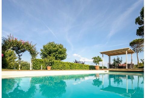 Hermosa villa con piscina privada y aire acondicionado, en posición panorámica sobre las colinas de Chianti