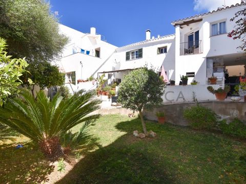 A fantastic opportunity to buy a sizable home with a garden in the center of Sant Lluís! With six bedrooms, four bathrooms, a lounge, dining room, and an independent kitchen spread across two stories, there's plenty of space for comfort and hosting g...