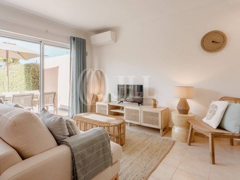 New 2-bedroom villa with 153 sqm of gross construction area, terrace, balcony, 206 sqm garden, and private parking space in Lumina Villas, Carvoeiro, Algarve. The villa spreads over three floors and features a spacious open-plan living room with a fu...