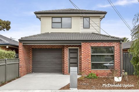 This idyllic, quiet court location is only minutes from recreation facilities, including the serenity of Brimbank Park and the Maribyrnong River, Keilor Village & Brimbank Central shops and Aquatic Centre, St Paul's Catholic School, medical facilitie...