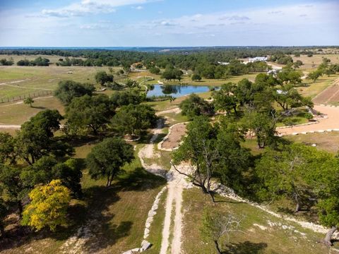 Nestled within the picturesque landscape of Hidden Springs, this 5.92-acre property offers an idyllic canvas for building your dream home. Breathtaking sunrises and sunsets painting the horizon, provide a serene backdrop for your future abode. Reside...