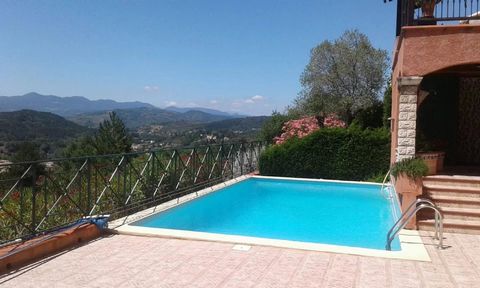 EXCLUSIVE TO BEAUX VILLAGES! A beautiful 3 bedroom villa with a wraparound balcony which views over the river, Pyrenees, vines and castles. Discreetly hidden behind a large gate the driveway leads to a vine covered arbor. The garden is planted with l...