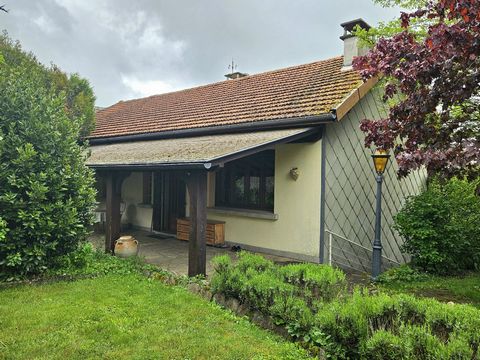 Less than 10 minutes from Baraqueville, charming houses of 72m² and 55m² on land of around 1200m²! The first single storey house of 72m² consists of 3 bedrooms of 11m², 9m² and 7m² as well as a pleasant living room of 25m² with a functional fireplace...
