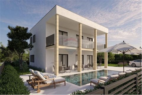 Location: Zadarska županija, Sveti Filip I Jakov, Turanj. A beautiful, newly built house with a pool and sea view is for sale The house, with a surface area of 166m2 and a plot of 544m2, is currently under construction and already delights with its v...