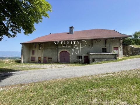 Between Annecy and Geneva - Farmhouse in an organic area. Excellent location between Geneva and Annecy, with unobstructed views of the Geneva region. Quiet, high-quality surroundings. Land of 4100 m2.