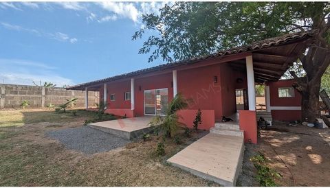 Venez découvrir votre nouvelle maison de rêve avec vue sur le lac Nicaragua ! La propriété est située dans la zone rurale et magnifique de la prestigieuse ville coloniale de Grenade. La propriété, qui s’étend sur 6900 mètres carrés, est située dans u...
