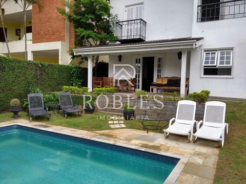PROPERTY: With a built area of 260 m² and a spacious plot of 420 m², this residence offers a generous space for the whole family. With a total of 3 bedrooms, including a suite, all with beautiful views. It also has three large rooms, perfect for rece...