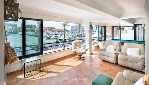 Luxury property for sale , with swimming pool  and  near the beach , inserted in a private condominium in Vilamoura Marina, Algarve, Portugal . This is a reference property in an area of excellence. A 5-minute walk from Falésia Beach and 20 minutes f...