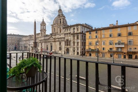 PIAZZA NAVONA / LOCATION DE CHAMBRE À VENDRE Au cœur du centre historique de la Ville Éternelle, nous proposons la vente d’une propriété unique, composée de deux appartements adjacents, rendus irremplaçables par un balcon et 4 fenêtres sur la Piazza ...