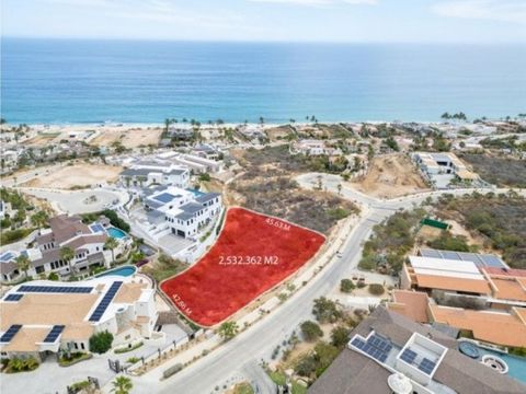 Additional Description Founders 57 Av. Padre Kino San Jose del Cabo Presenting an exceptional opportunity to own a 2 532m2 lot with magnificent ocean views this privileged plot is situated within one of San Jos del Cabo's premier gated communities. O...