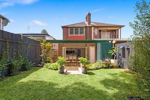 Only footsteps to the sand and surf, you'll just love the walk to everywhere lifestyle this superb beachside home offers. Set in one of Bondi Beach's most sought after streets, this home has been superbly renovated to create a luxurious oasis of calm...