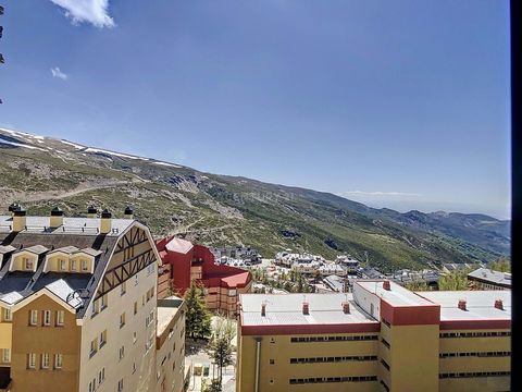 We present an exclusive ground floor flat in Sierra Nevada, in good condition and ready to welcome you or your guests. Perfectly positioned just minutes from the ski lift and Plaza de España, this home promises unrivalled access to the exciting ski s...