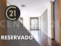 Don't miss this great opportunity to acquire a magnificent home in Alginet! Located on Joan de Joanes street, in a residential area of the city, which makes it an ideal option for both residence and investment. With a large area very well distributed...