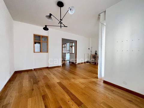 Magnifique appartement type 3 de 70 m² situé à proximité de la place Wilson dans un environnement calme et sécurisé. Celui-ci est proche de toutes commodités, ce qui lui offre un atout primordial. Il est composé d'une entrée avec placard, d'une ravis...