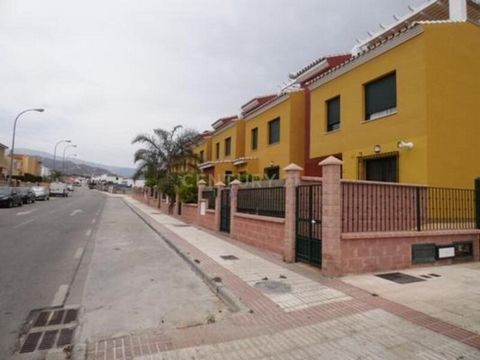 La plaza de garaje se encuentra en el Residencial Gala en el Sector El Limonar en la localidad de Vélez - Málaga, provincia de Málaga. Dispone de buenos accesos y está bien comunicada. Esta plaza es ideal para coches grande y si tienes coche pequeño,...