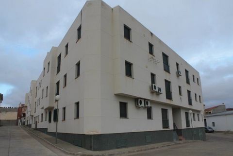 NO COBRAMOS COMISIÓN DE INTERMEDIACIÓN AL COMPRADOR Excelente oportunidad de adquirir en propiedad esta vivienda que forma parte de un edificio en construcción ubicada en la localidad de Huerta de Valdecarábanos, provincia de Toledo. Se trata de un e...