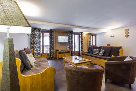 La Résidence & Spa Vallorcine Mont Blanc*****, est l'endroit idéal pour séjourner dans une ambiance intime où se marient à merveille bonhommes de neige et tartines de miel, balades en traîneaux et premières randonnées. Elle abrite 50 appartements spa...