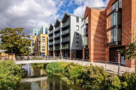 1-bedroom apartment sets on the third floor of an exciting new residential complex, The Ram Quarter. The complex combining contemporary living with iconic heritage at the historic Young's brewery site. View Virtual tour 1-bedroom apartment sets on th...