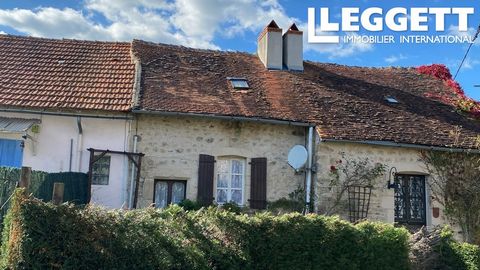 A08446 - Lovely stone house located in a pretty quiet village with a small front garden. House with 2 bedrooms, living room, dining room, kitchen, shower room. Attic. There is a picturesque bathing area on the river Arroux within 5 minutes walk and t...