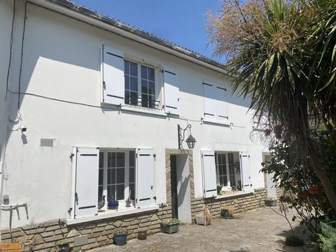 EXCLUSIVE TO BEAUX VILLAGES! This property is in the perfect location - near the supermarket, bakery, school and college in town. There are four bed rooms and two bath/shower rooms. Both the house and garden are south facing, and the house is very li...