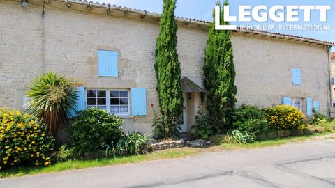 A22165CPI17 - This is a large traditional cottage, set in a hamlet, just minutes from Aulnay with its supermarket, weekly market, restaurant and cafes. The sandy beaches of the west coast are within a 45 minutes drive. The house has a good number of ...