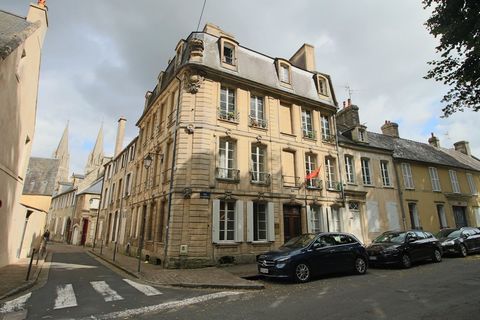 Your firm ADDE Immobilier offers you for sale exclusively, Sector: BAYEUX, Place Charles de Gaulle, Building of character. Apartment of 3 main rooms having retained its charming elements: tiles, stones, parquet, beams. It consists of an entrance, liv...