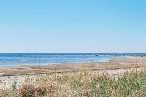 A nice apartment with the best location in Falkenberg. A short walk takes you to Skrea strand's lovely, long sandy beach. Enjoy a vibrant summer life with both ice cream bars, restaurants and beautiful walking paths and nature areas. Falkenberg's coz...