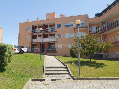 Great opportunity to purchase this 2 bedroom apartment with a total area of 133 m2, located in Canelas, Vila Nova de Gaia, Porto district. Located in a quiet residential area, close to shopping, services and schools. With excellent accessibility, clo...