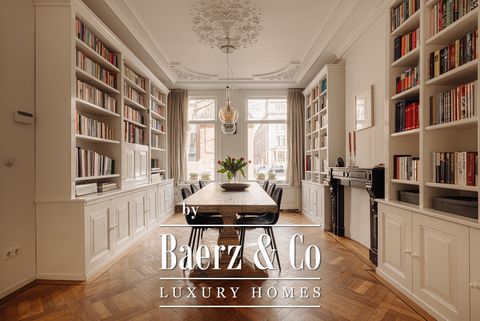 Alexander Boersstraat 39HS, 1071 KW Amsterdam Very bright and atmospheric three-story ground floor house (approx. 207m²) with a private entrance in a prime location in Amsterdam Oud-Zuid. The family home features a spacious kitchen-diner with access ...