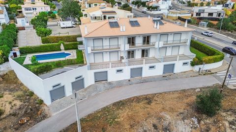 CONDOMINIUM with 3 Townhouses, each one with a closed garage, the common areas are the swimming pool, garden and car parks outside but inside the condominium. In a privileged area of Loulé, 2 km from the centre of Loulé, 3 km from Mar Shopping, 10 km...