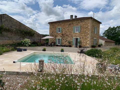 If nature's paradise is what you're looking for then this 3 bedroom, two bathroom home is a must see. Approached via a private driveway the renovated home near the popular bastide village of Monflanquin sits in over 9 hectares of open countryside and...