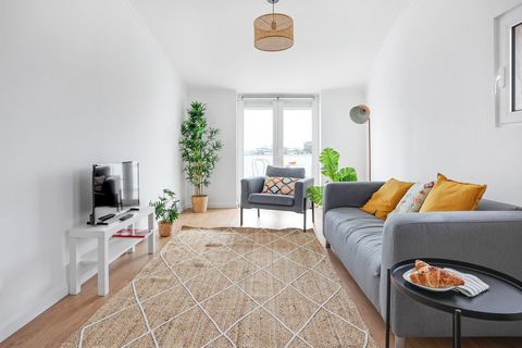 Experience life as a local when staying in this recently refurbished apartment in Almada with two private balconies overlooking the Tejo River and the skyline of Lisbon! From here you can enjoy the best of both worlds, being close to the beaches of C...