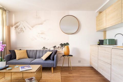 Beautifully styled and newly renovated apartment located in Hackney Central, a multicultural trendy area in East London, it's ideal for a young couple or a solo tenant. 6 minutes walk away from Hackney Central station, 3 minutes from stores, restaura...